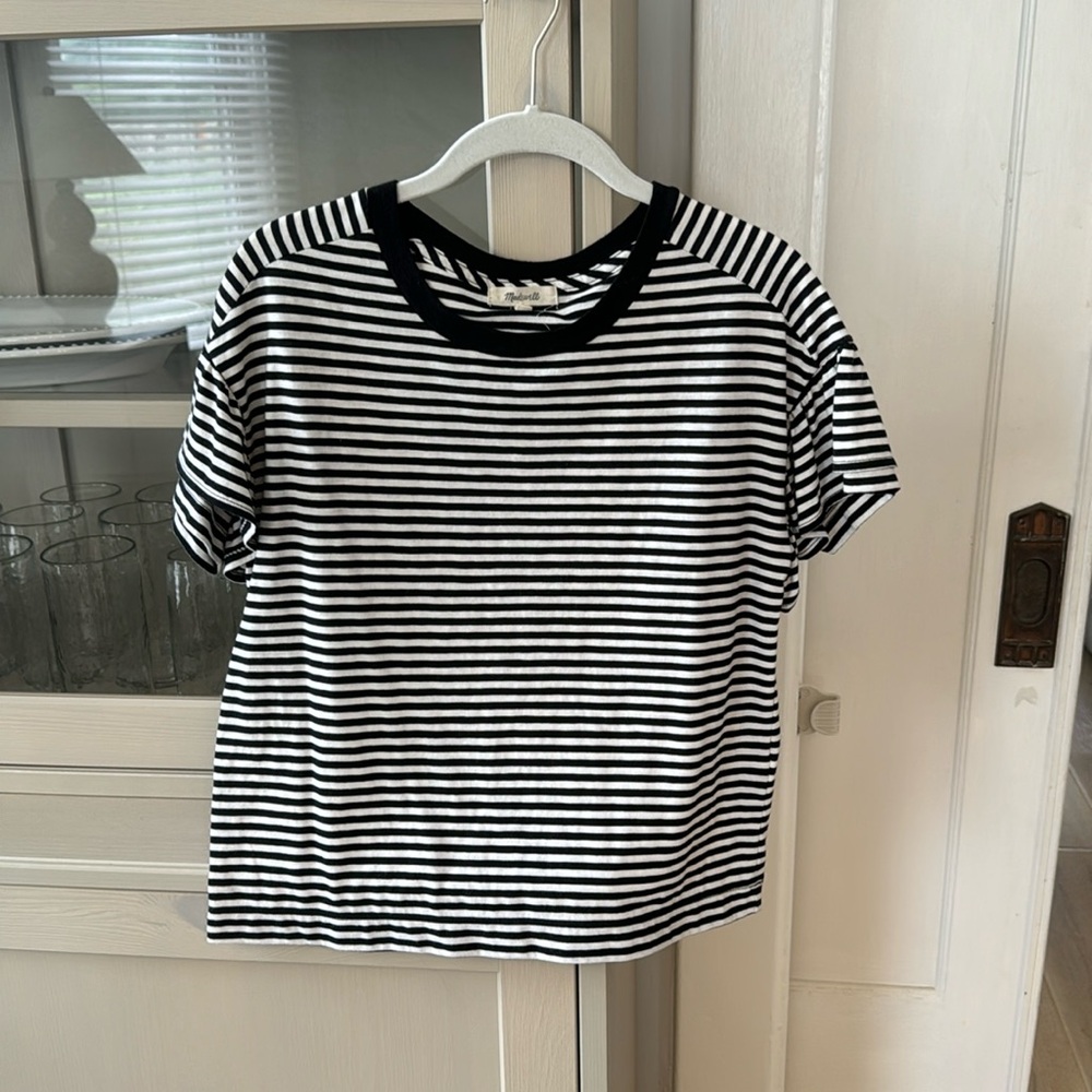 Madewell black/white stripe ruffle sleeve t shirt. Size XS